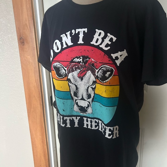 Tee - Picture 4 of 5